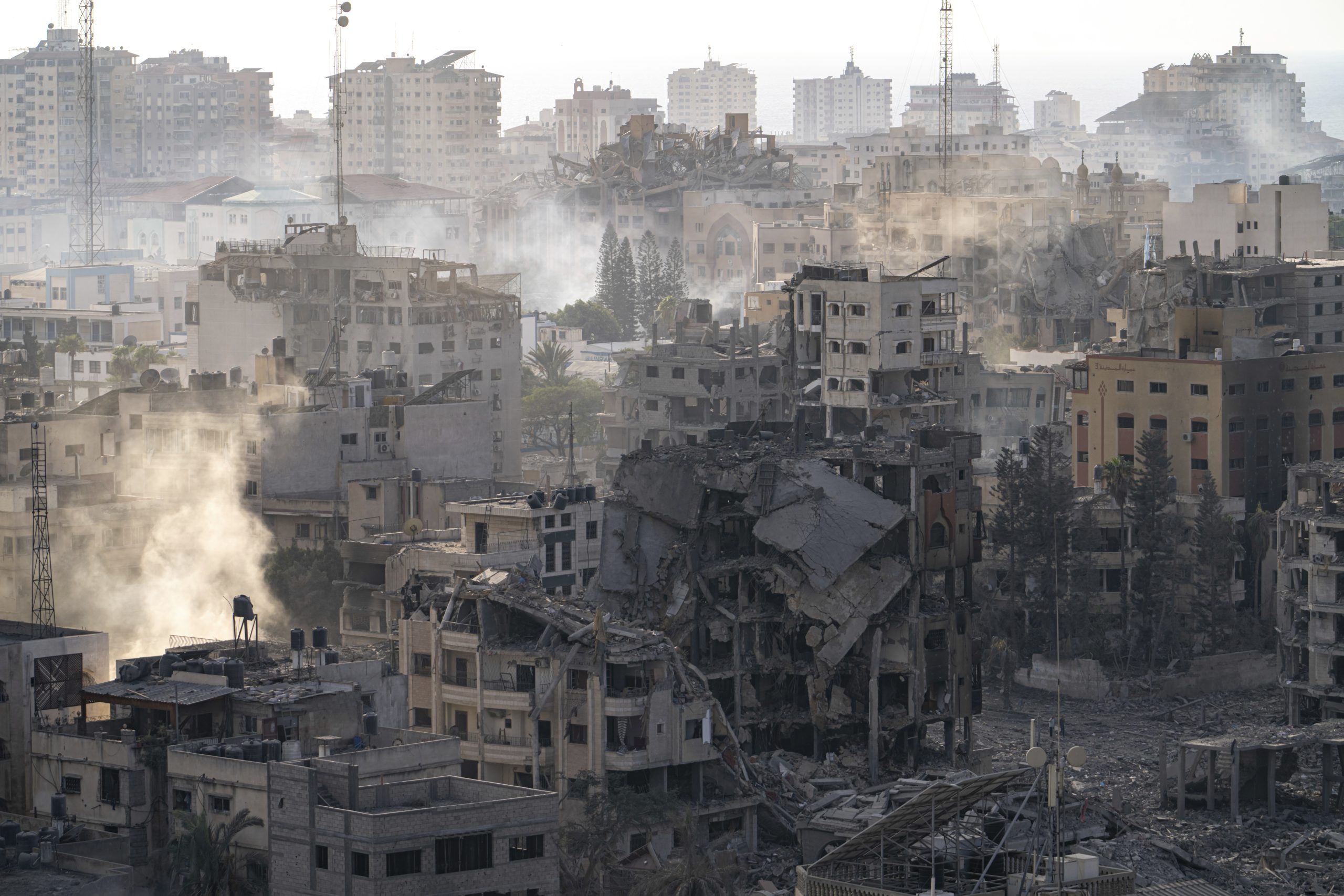Gaza City: rubble and damaged buildings