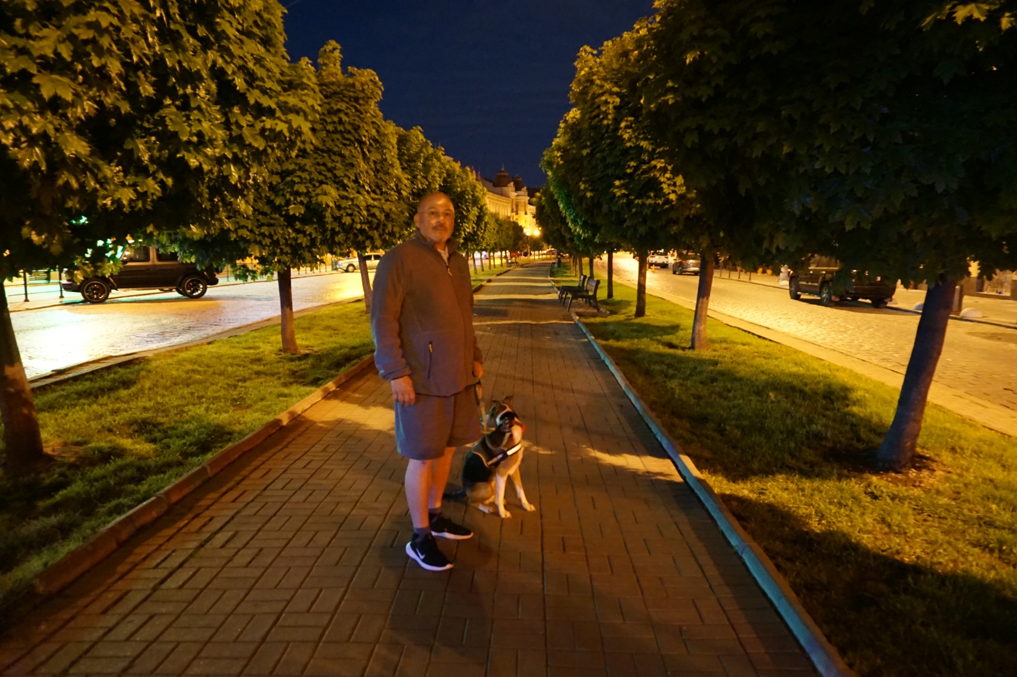 Francisco Armani and Bambo in Lviv at night.
